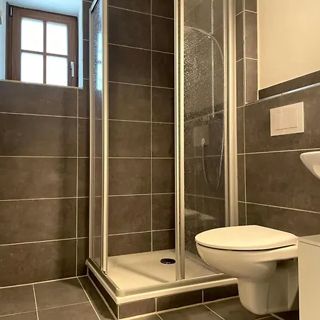 Ferienapartment Im Zentrum Komfortabel Und Praktisch
