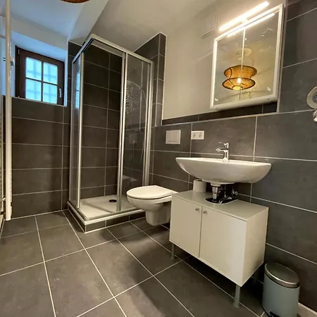 Apartment Ferienapartment Im Zentrum Komfortabel Und Praktisch