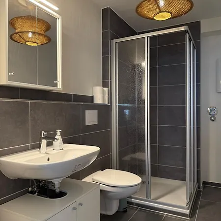 Ferienapartment Im Zentrum Komfortabel Und Praktisch